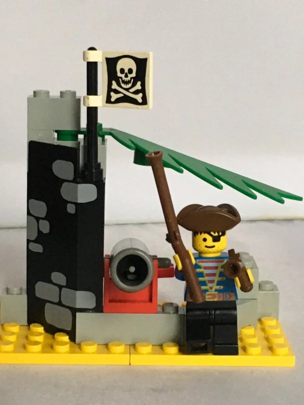 Pirates‎ LEGO Pirates I Battle Cove (1492)